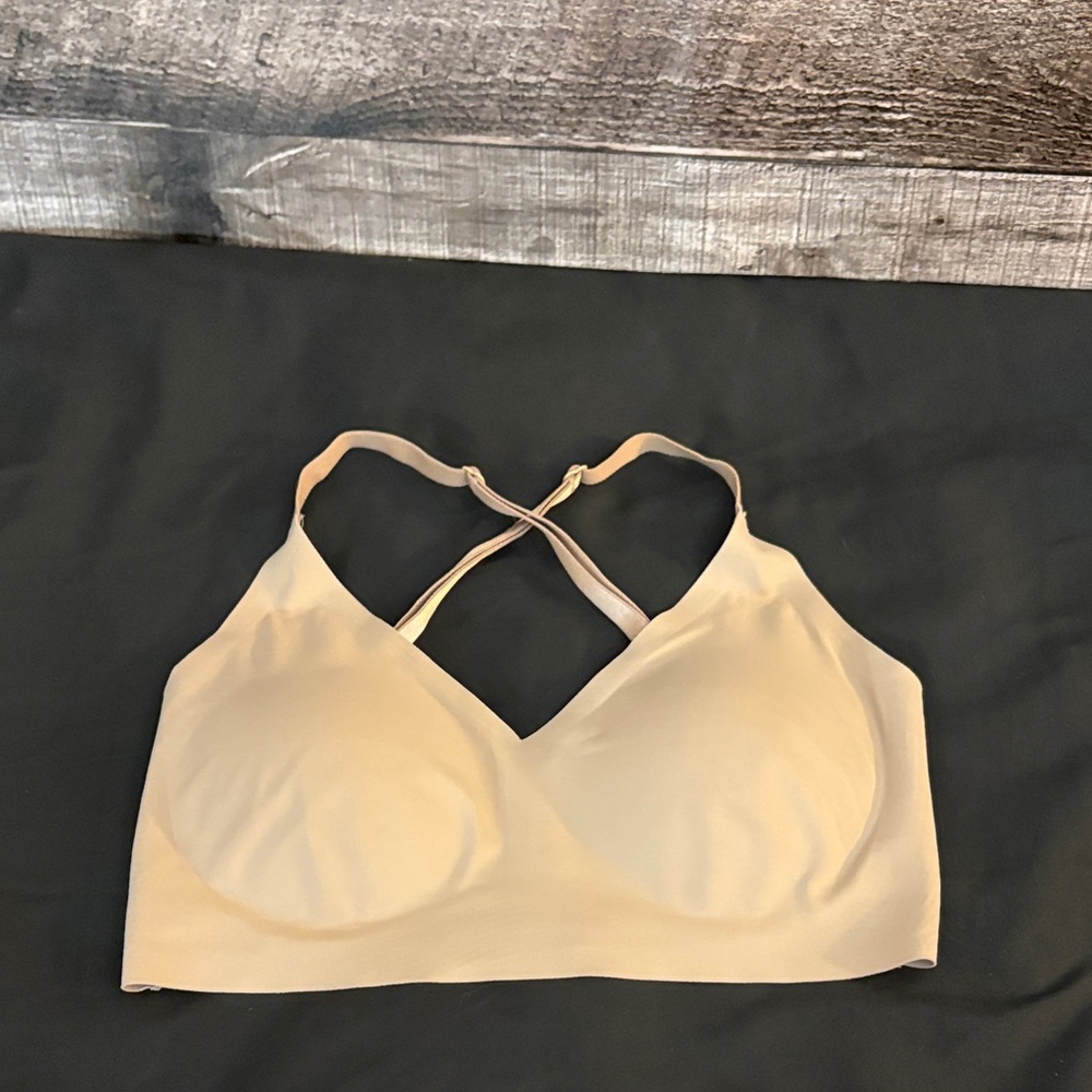 Calvin Klein Nude Convertible Invisibles Lightly Lined Triangle Bralette-S - Picture 4 of 5